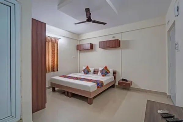 tourist hotels in hotel bluberry bangalore