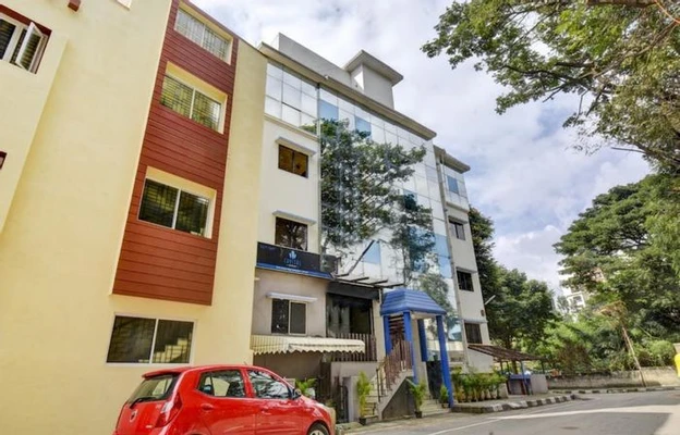 cheap hotels in hotel crystal homes kalyan nagar bangalore