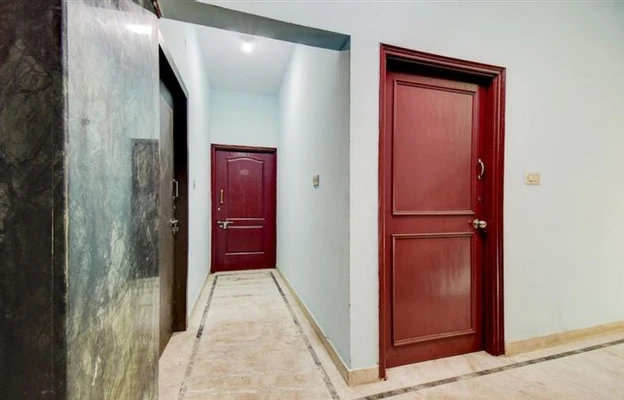 couple hotels in hotel crystal homes kalyan nagar bangalore