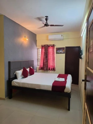 jacuzzi hotel in electronic city, bangalore - hotel east park rio