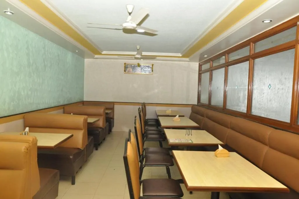 hotels for few hours in hotel gangothri bangalore