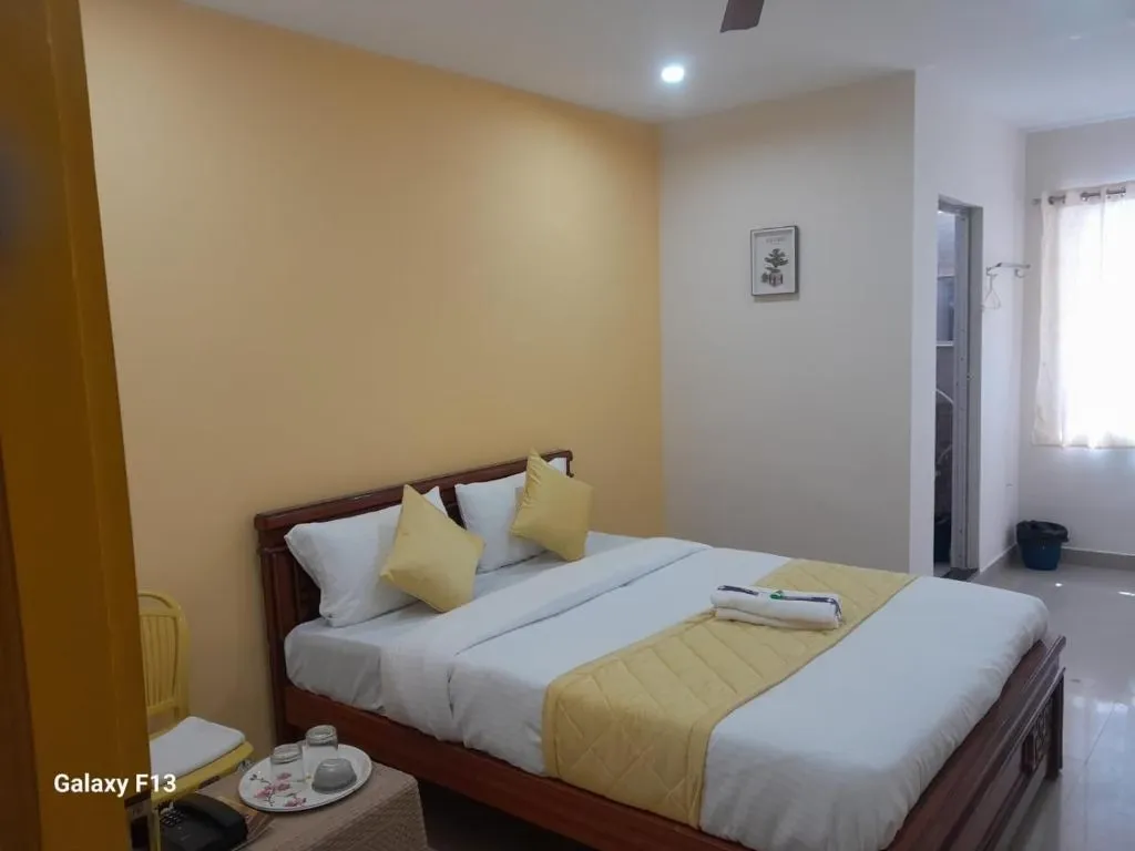 5 star hotels in hotel golden stay bangalore