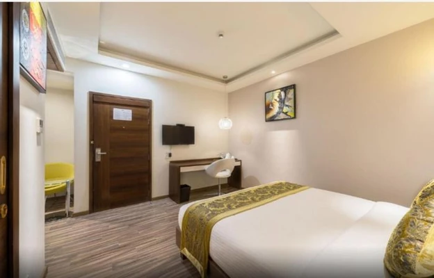 hotels for unmarried couples in hotel jagadish brigade road bangalore