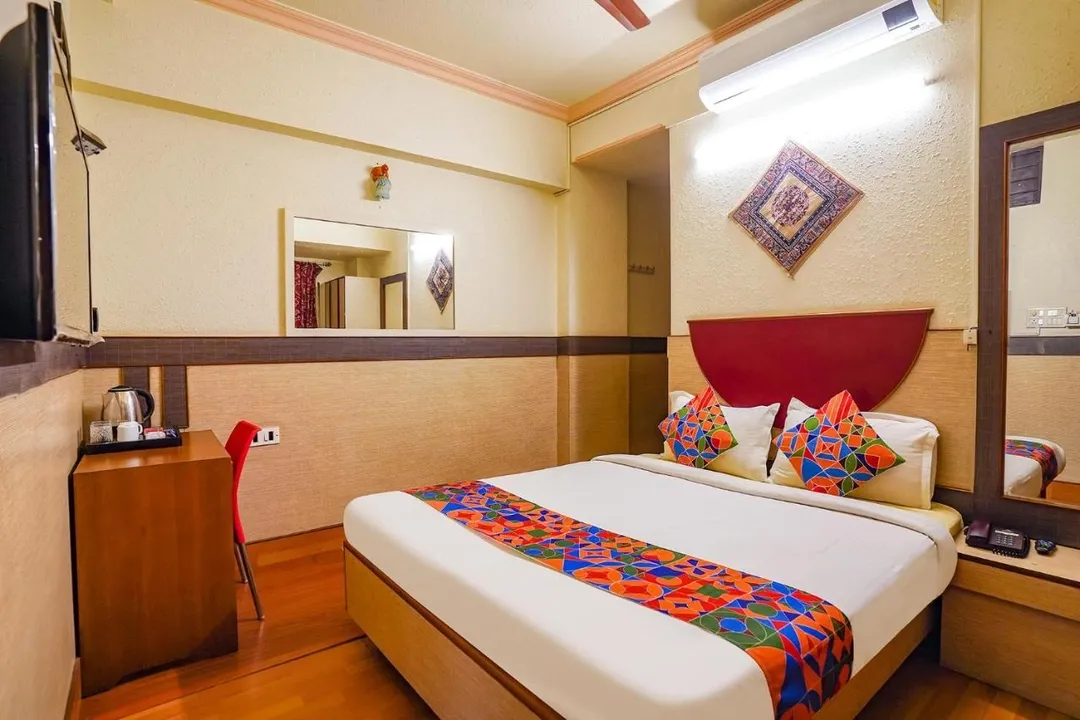 group holiday hotels in hotel lalbagh gardenia bangalore