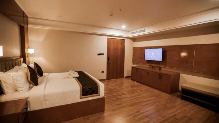 jacuzzi hotel in yeshwanthpur, bangalore - hotel leroy grand yeshwanthpur