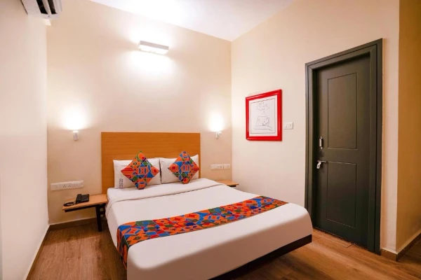 top luxury hotels in hotel manyata royal sterling bangalore
