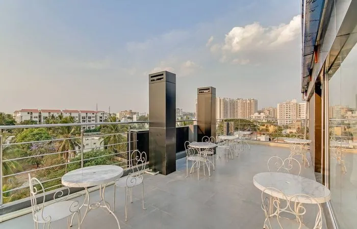 hotels for few hours in hotel manyata royal sterling bangalore