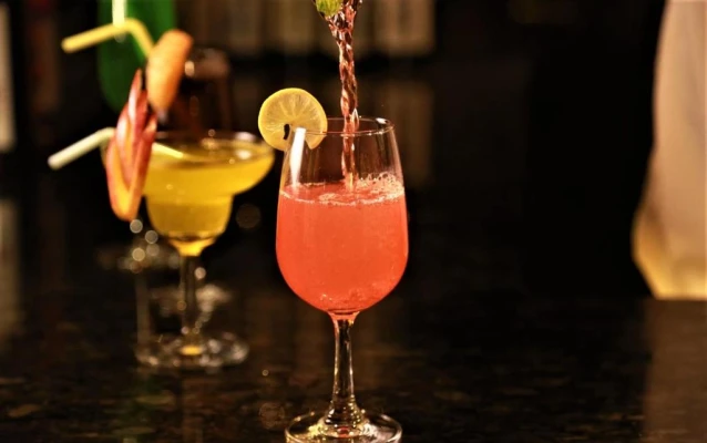 hotel in jayanagar, bangalore for couples - hotel paramos inn