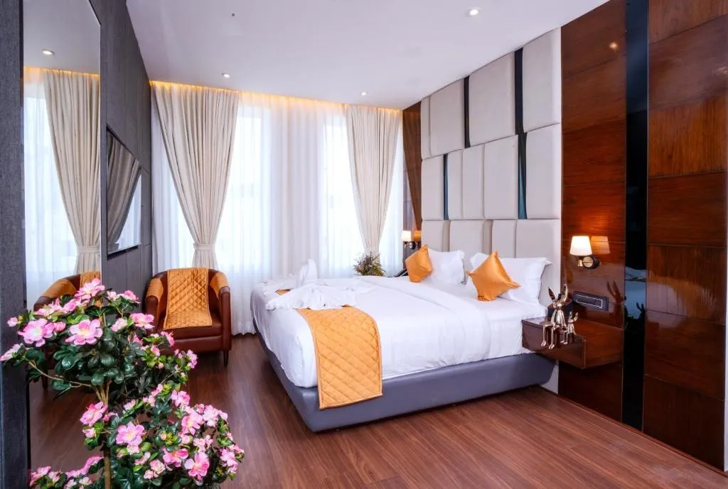 family hotel with pool in madiwala, bangalore - hotel paramos meeds