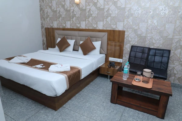 night stay hotels in hotel platinum palace bangalore