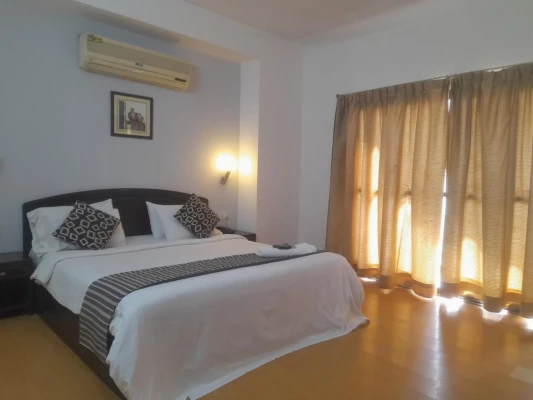 hotels for few hours in hotel prestige inn bangalore