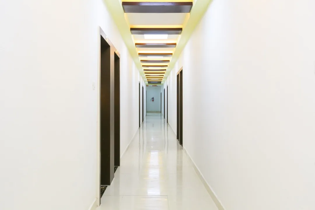 best budget hotels in hotel priyanka residency bangalore