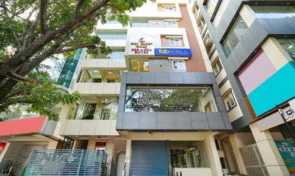 hotel with party hall in kundallahalli, bangalore - hotel red moon suites