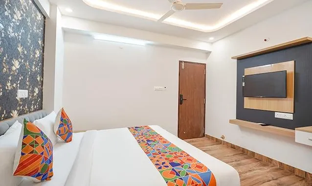 online room booking in kundallahalli, bangalore - hotel red moon suites