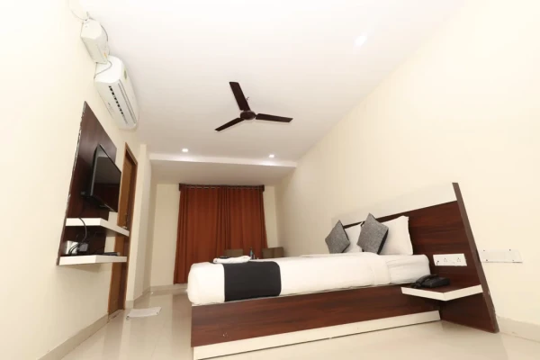 best hourly stay in hotel royal stay bangalore
