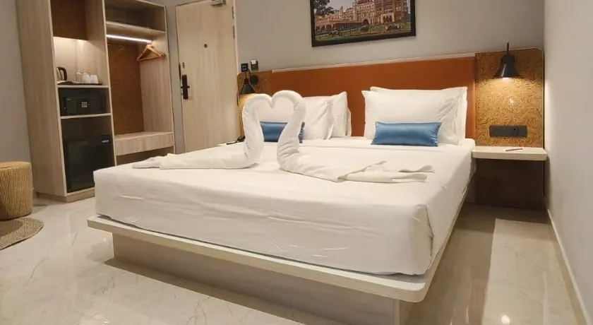 hotel with gym in kempegowda international airport, bangalore - hotel runway