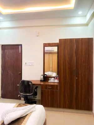 cheap and best hotels in hotel safko grand bangalore