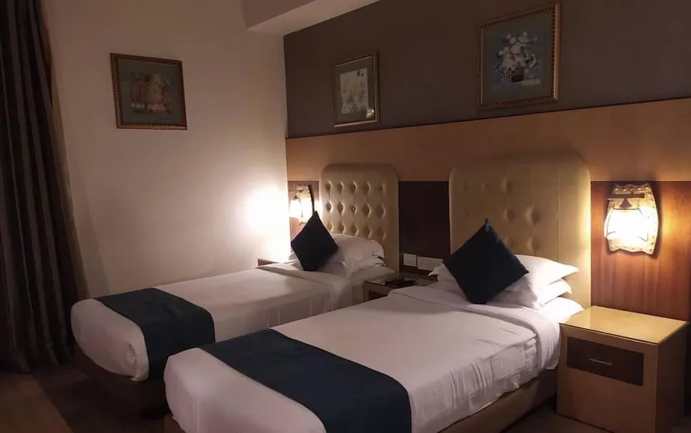 best day time hotels in hotel silicrest bangalore