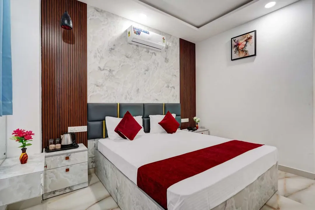 hotel with gym in kumaraswamy layout, bangalore - hotel sky blue suites & rooms