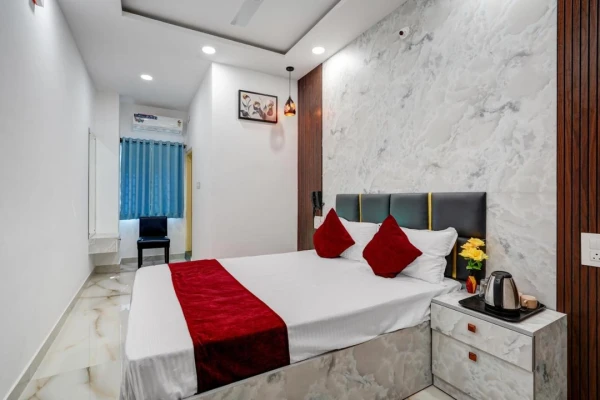 online room booking in kumaraswamy layout, bangalore - hotel sky blue suites kumarswamy layout