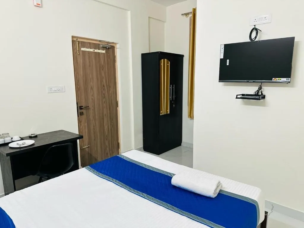 budget hotel in btm layout, bangalore - hotel sm comforts btm layout