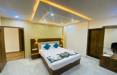 best couple friendly hotels in hotel spectra bangalore
