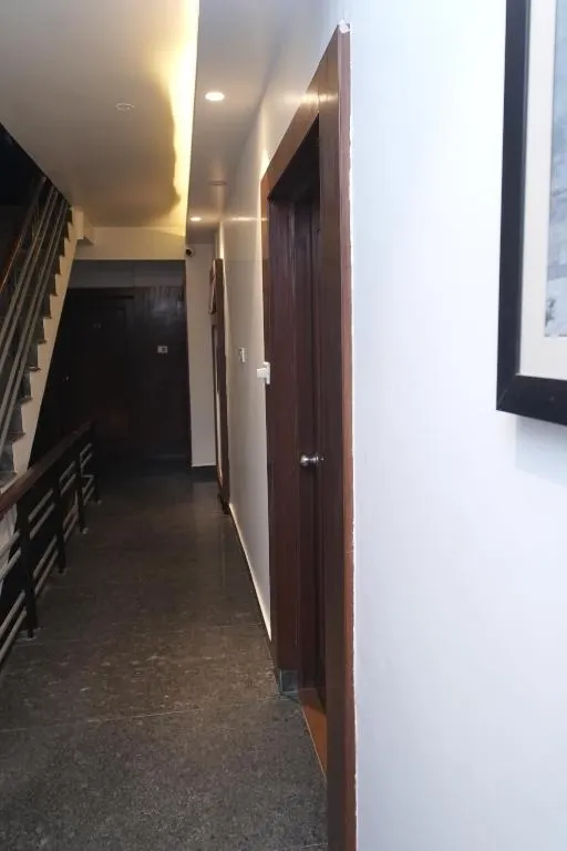 hotel in murugeshpalya, bangalore for family - hotel sri krishna