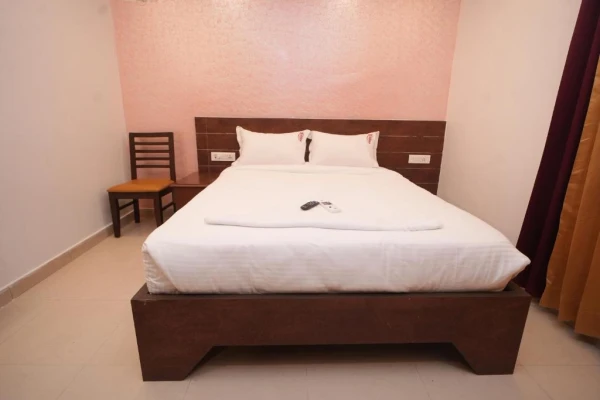 hotel with gym in murugeshpalya, bangalore - hotel sri krishna