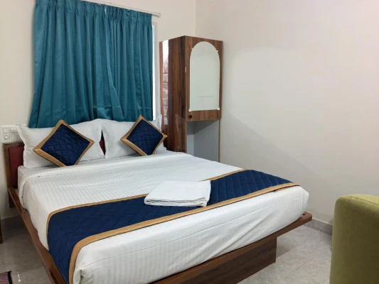 online room booking in yelahanka, bangalore - hotel srinidhi inn
