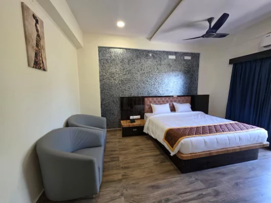 business travel hotels in hotel srs manor bangalore