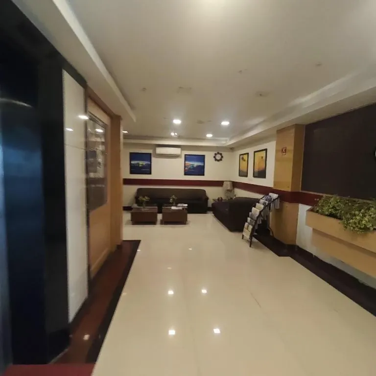 best day use hotels in hotel stays royals bangalore