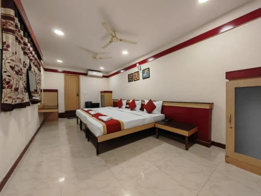 4 star hotels in hotel stays royals bangalore