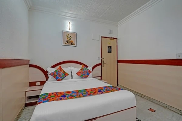 budget hotel in koramangala, bangalore - hotel the black daimond