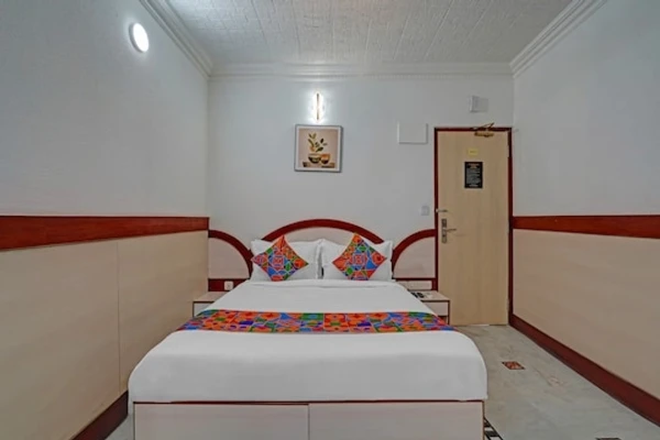 best hotels for couple in hotel the black daimond bangalore