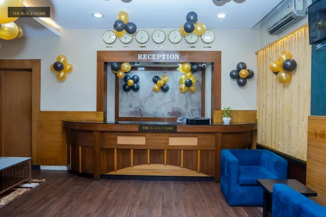 hotel room booking in koramangala, bangalore - hotel the black stone