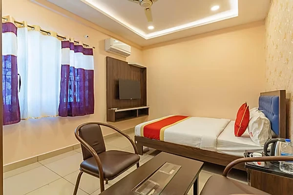 best short stay hotels in hotel three street inn bangalore