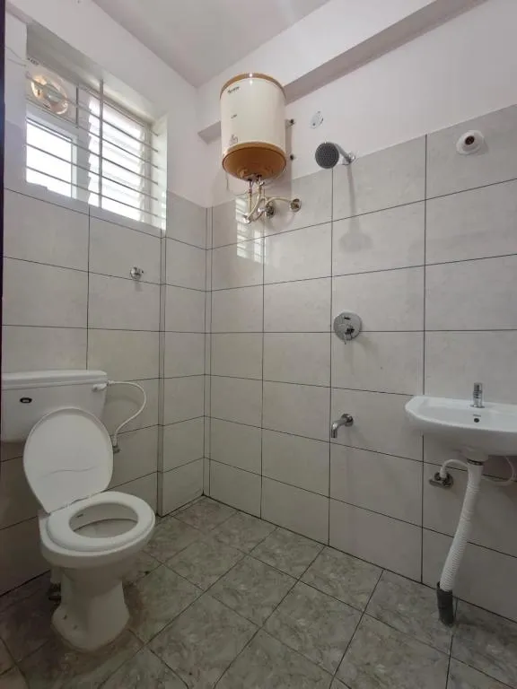 hotel with free parking in rajarajeshwari nagar, bangalore - hotel u d comfort