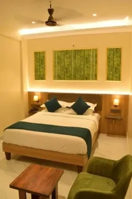 hotel with free parking in halasuru, bangalore - hotel urban suites ulsoor