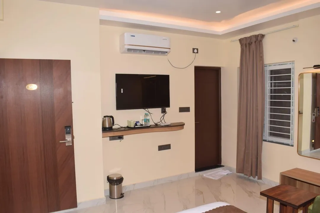 best day stay hotels in hotel urban suites ulsoor bangalore