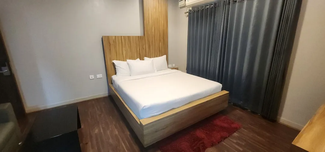 flexible hotel booking in hotel zipp lite bangalore