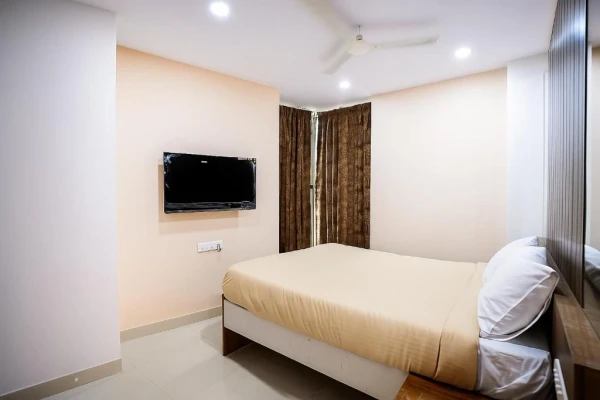 hotel near bangalore railway station - ishwerya oasis - a unit of tranquil homes