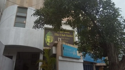 hotel with free parking in cooke town, bangalore - itis suites