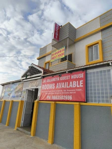 hotel with meeting room in kodihalli, bangalore - jai anjaneya guesthouse