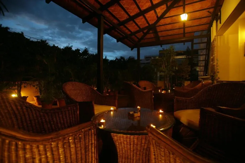 hotel with banquet hall in ulsoor, bangalore - justa off mg road