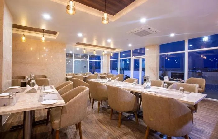 hotel room booking in rajaji nagar, bangalore - kingston hotel