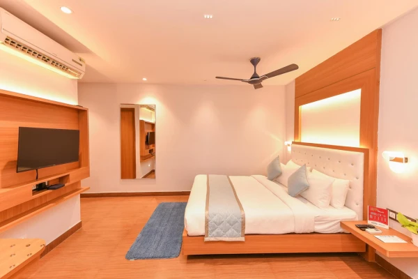 hotel with gym in banaswadi, bangalore - la sara vista