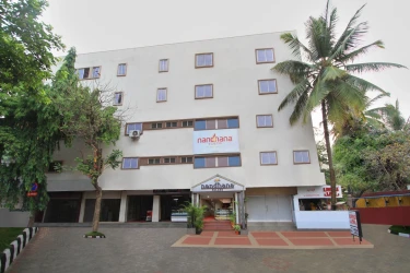 family holiday hotels in la sara vista bangalore