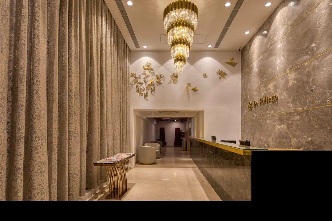 hotel with meeting room in jayanagar, bangalore - le foliage by tgi