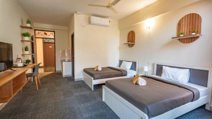 hotel with meeting room in bommanahalli, bangalore - loop by zolo silk board