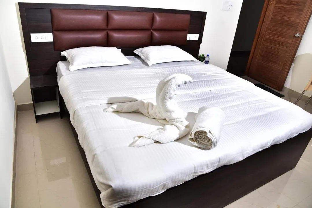 doddaballapur, bangalore hotel booking - lotus gardenia